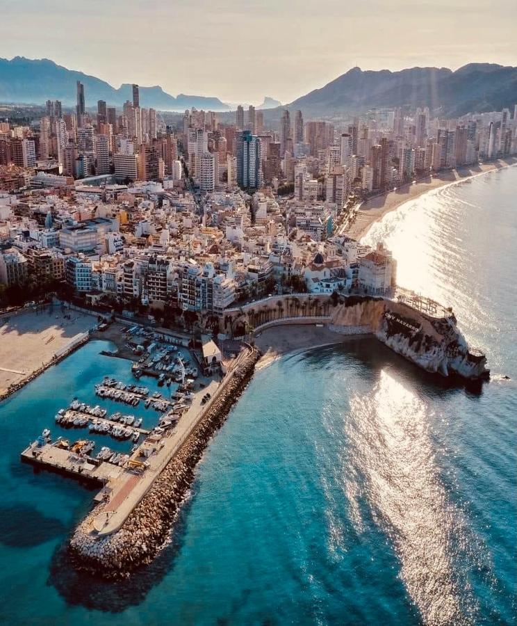 Appartamento Sunset Waves Benidorm Sea View Esterno foto